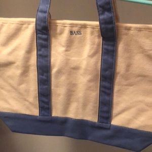 Bass tote bag